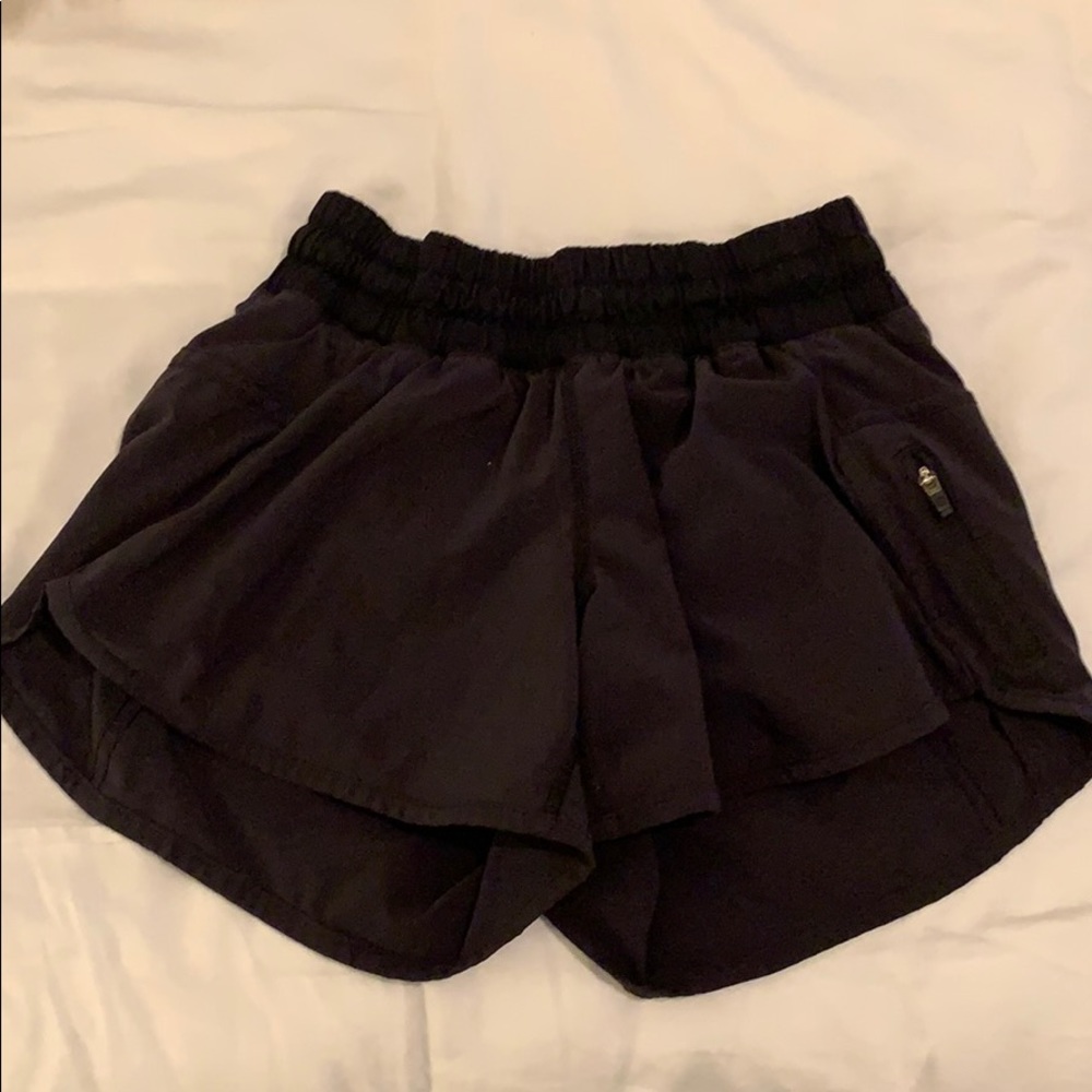Black Lululemon Tracker shorts